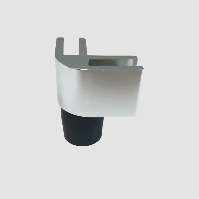 Outdoor Greatroom Co. 90° Bottom Glass Guard Connector – E214A (Crl) 1