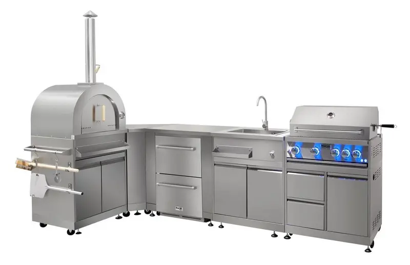 Thor Kitchen 4-Burner Outdoor Grill Package 1