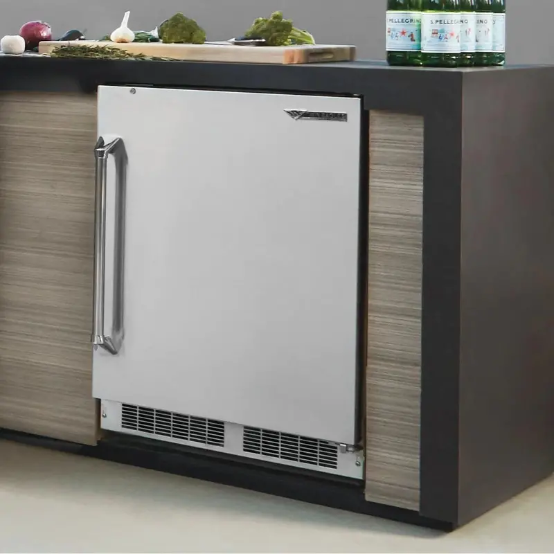 Twin Eagles Teor24-G 24-Inch 5.1 Cu. Ft. Lockable Compact Outdoor Refrigerator 1